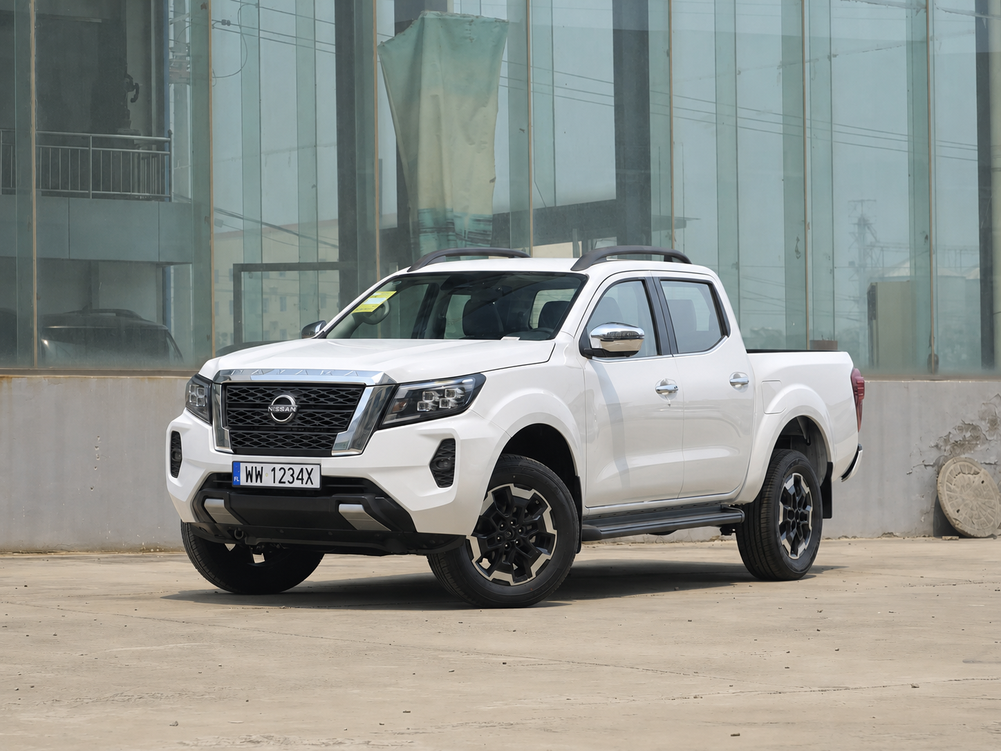 Nissan Navara 2.0 Benzyna 2.4 Diesel 2026